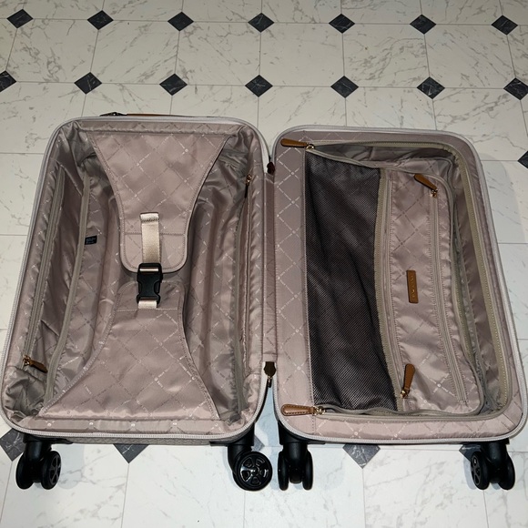 Michael Kors Brown and Cream Carry On - Picture 5 of 7